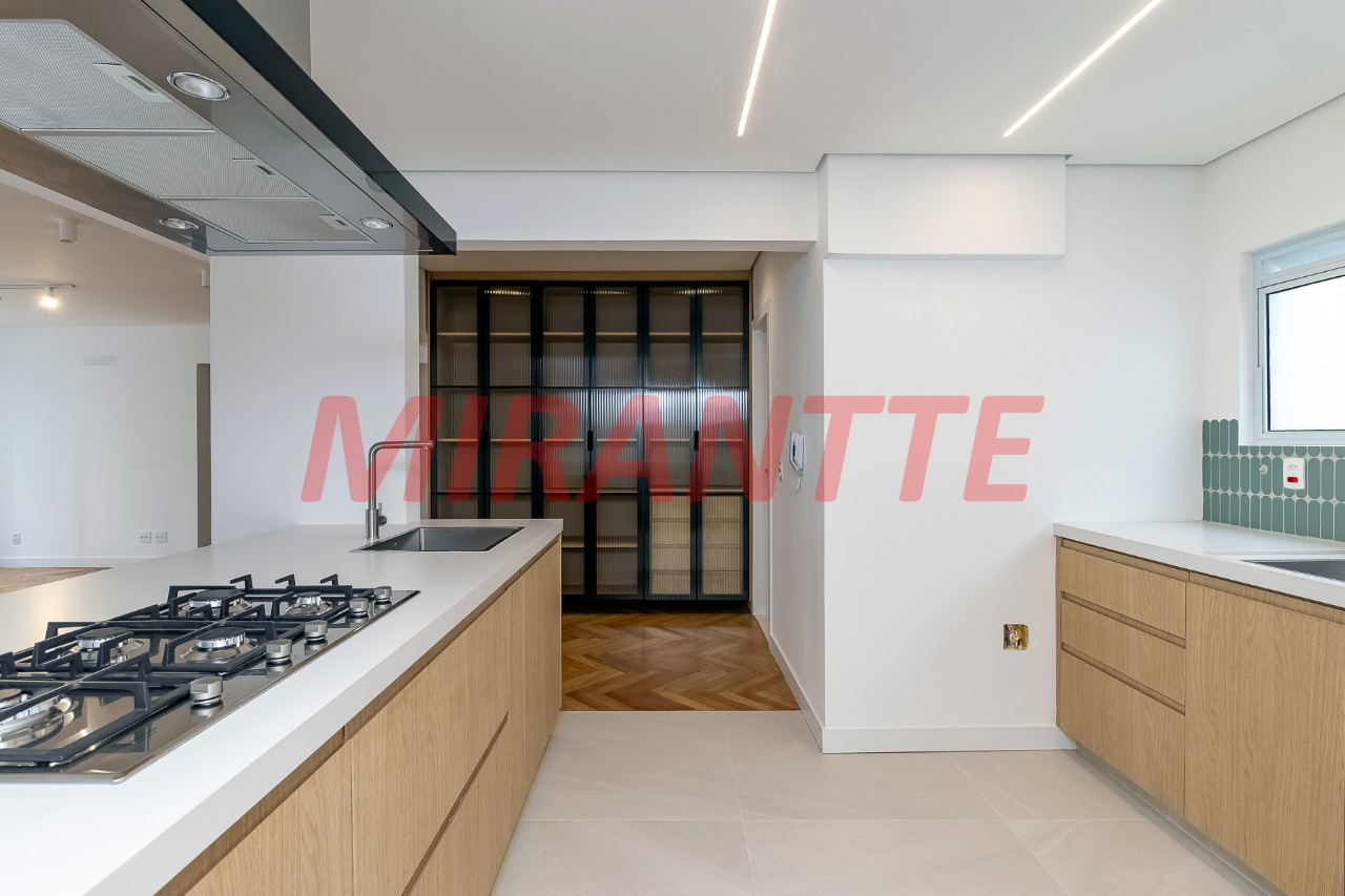 Apartamento de 158.6m² com 3 quartos em Jardim Paulista