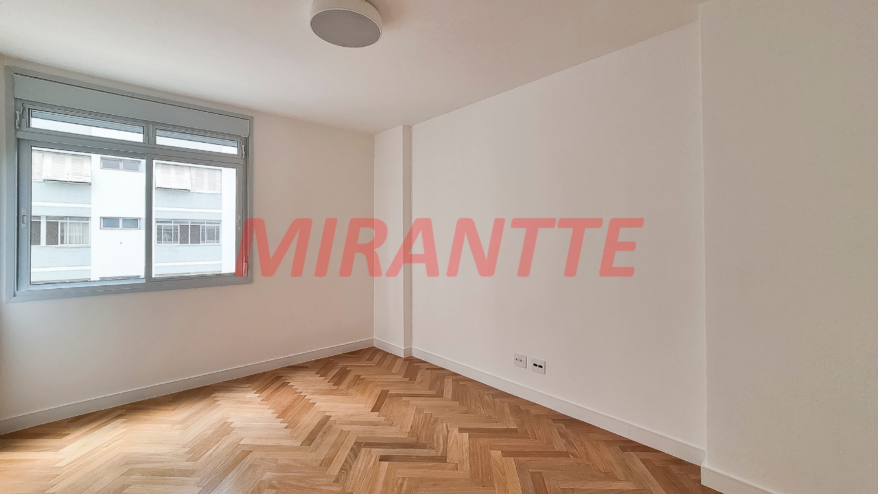 Apartamento de 158.6m² com 3 quartos em Jardim Paulista