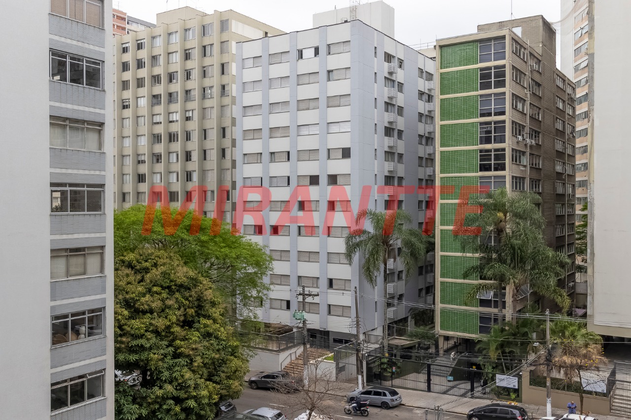 Apartamento de 158.6m² com 3 quartos em Jardim Paulista