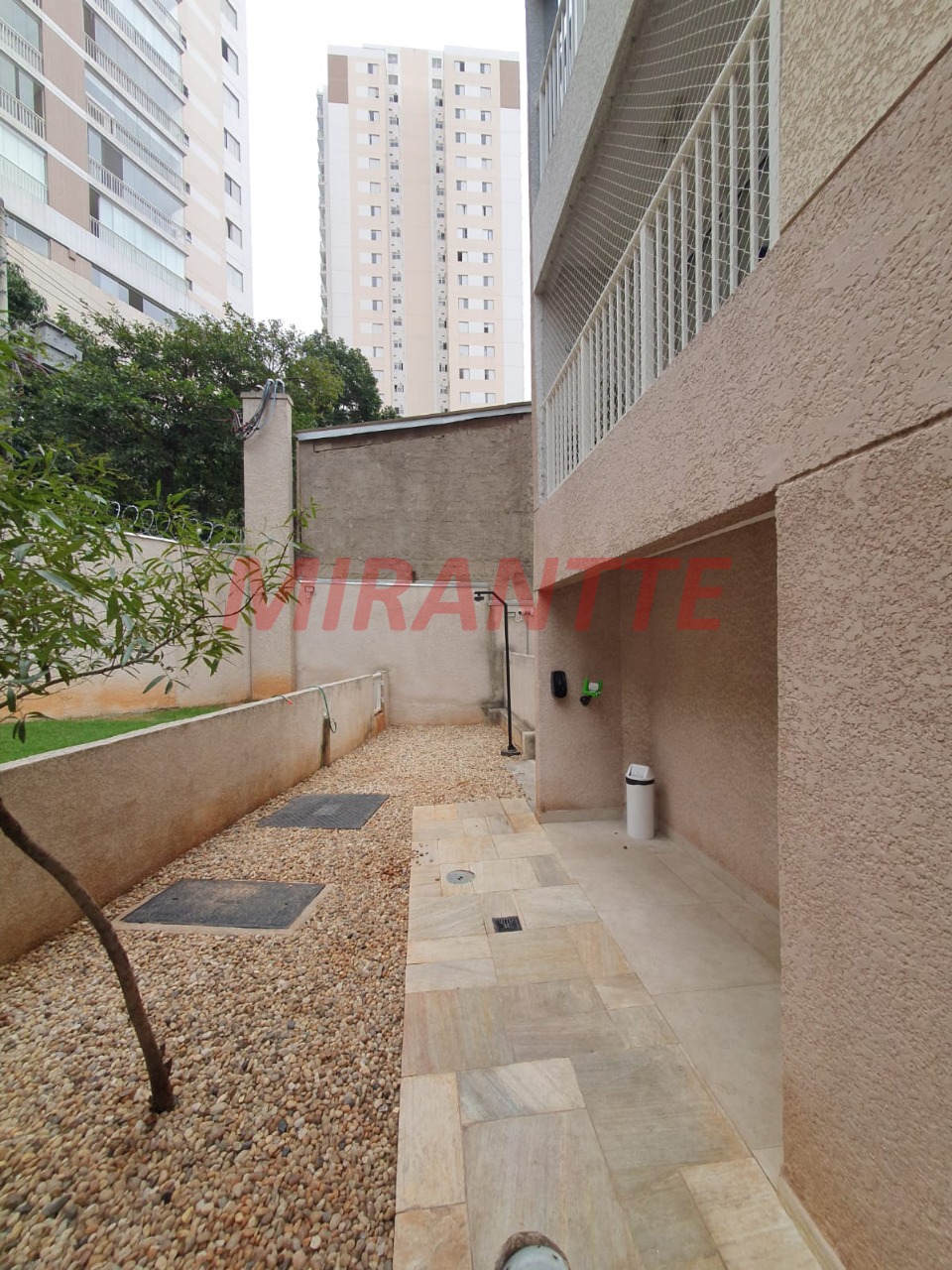 Apartamento de 44m² com 2 quartos em Vila Guaca