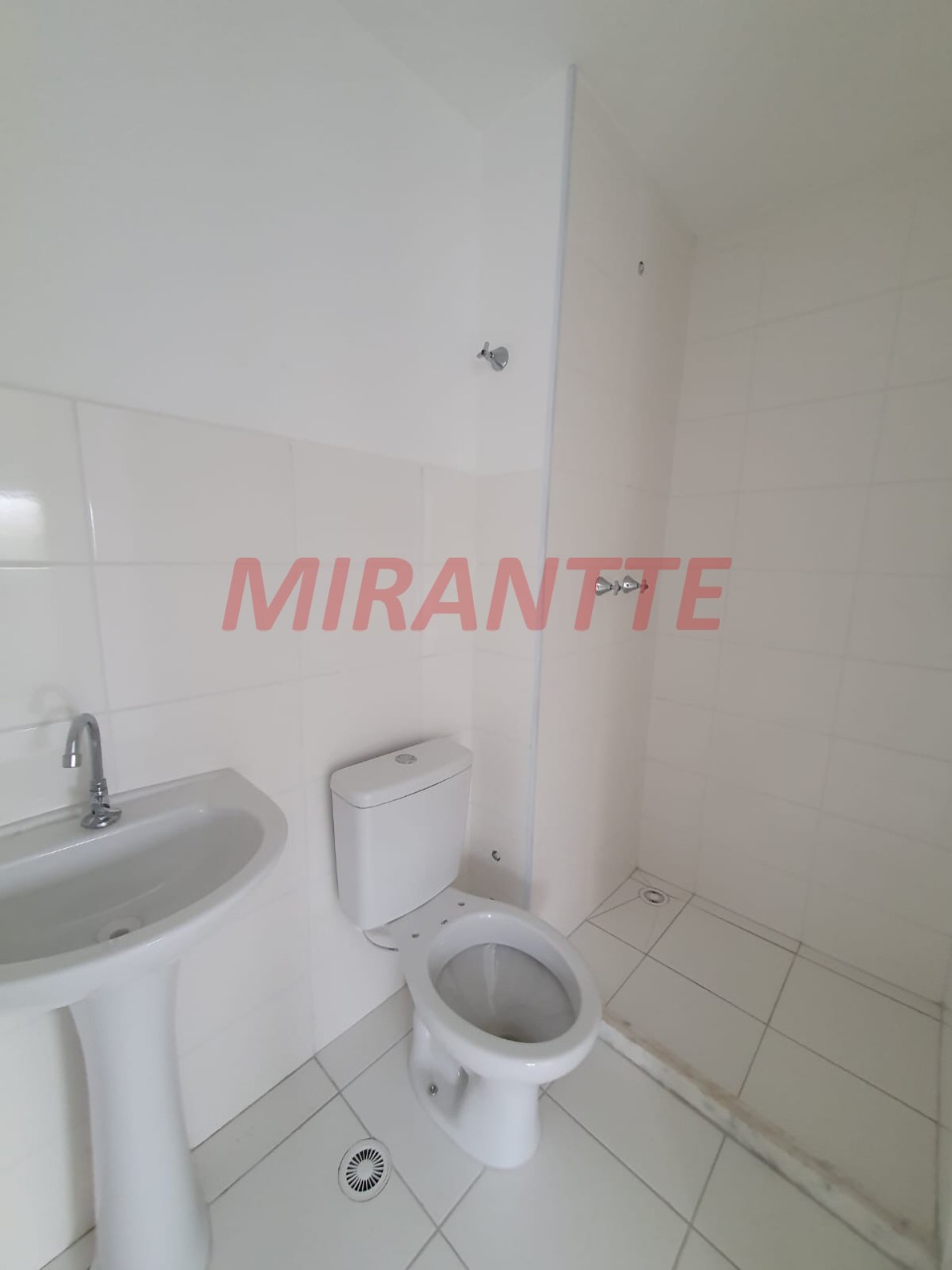 Apartamento de 44m² com 2 quartos em Vila Guaca