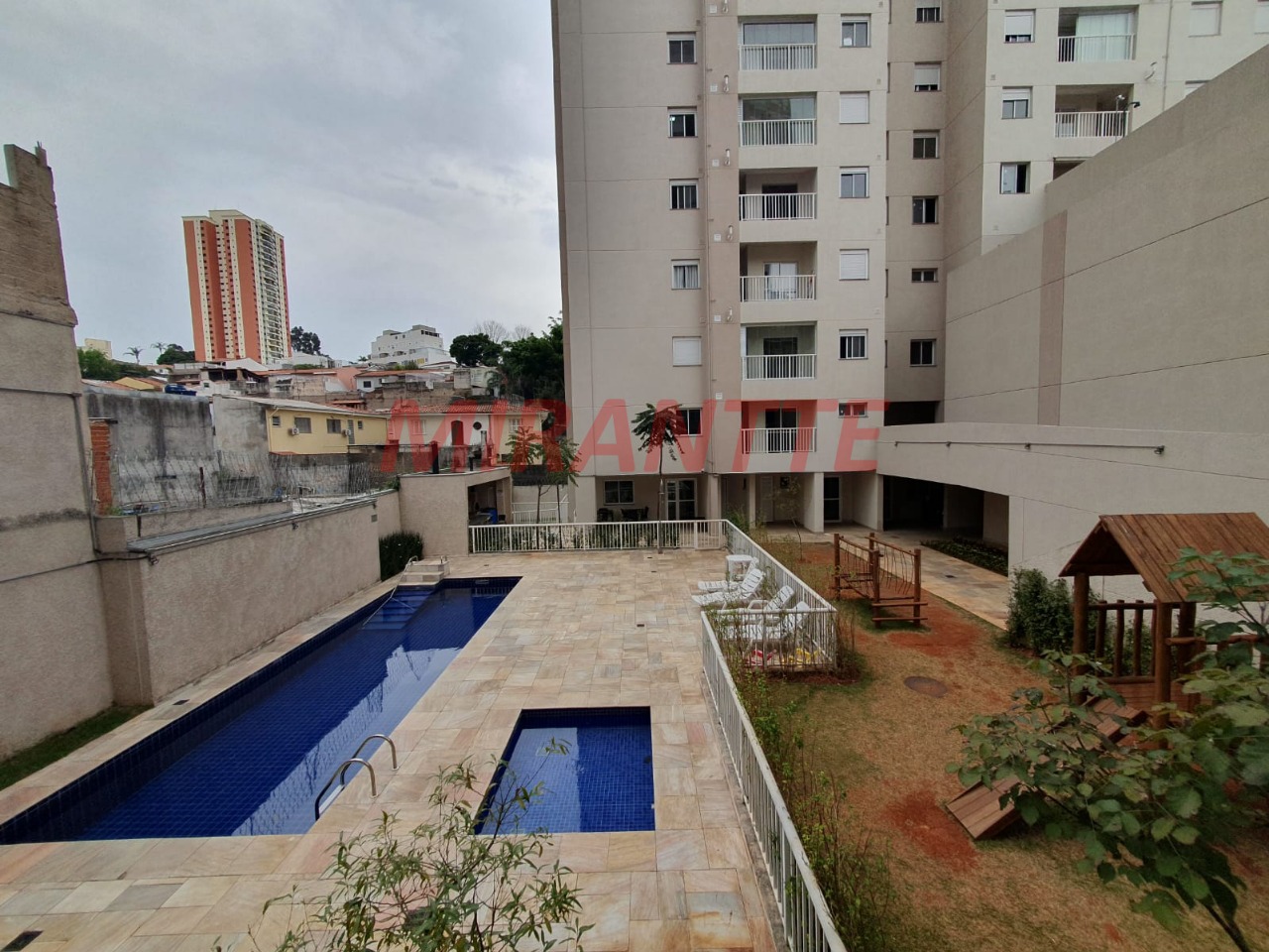 Apartamento de 44m² com 2 quartos em Vila Guaca