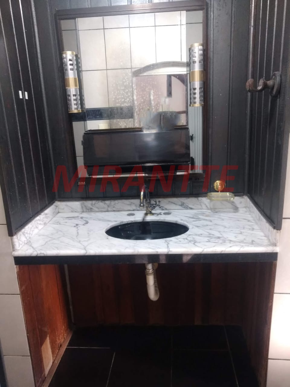 Sobrado de 300m² com 6 quartos em Parque Savoy City