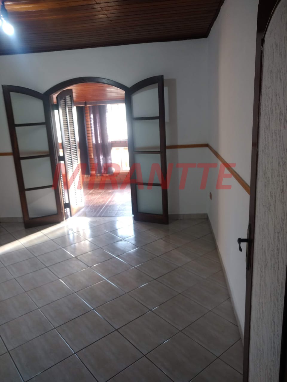 Sobrado de 300m² com 6 quartos em Parque Savoy City