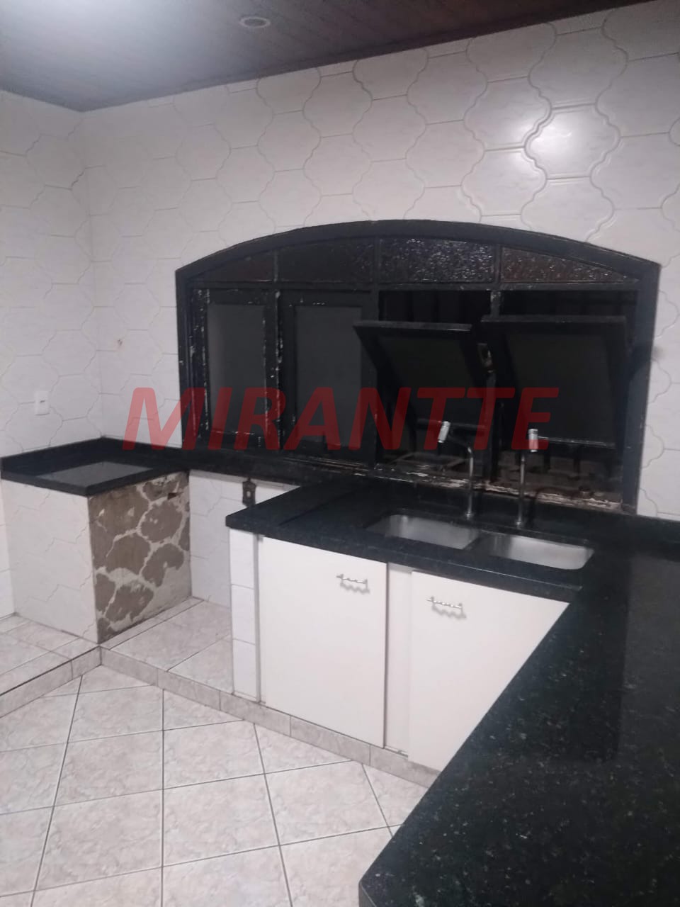 Sobrado de 300m² com 6 quartos em Parque Savoy City