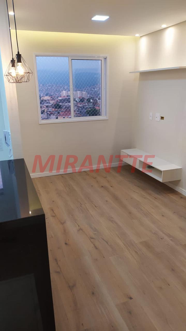 Apartamento de 41m² com 2 quartos em Vila Nova Cachoeirinha