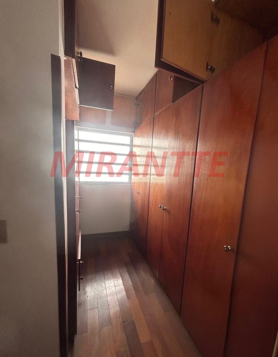 Sobrado de 259m² com 3 quartos em Imirim