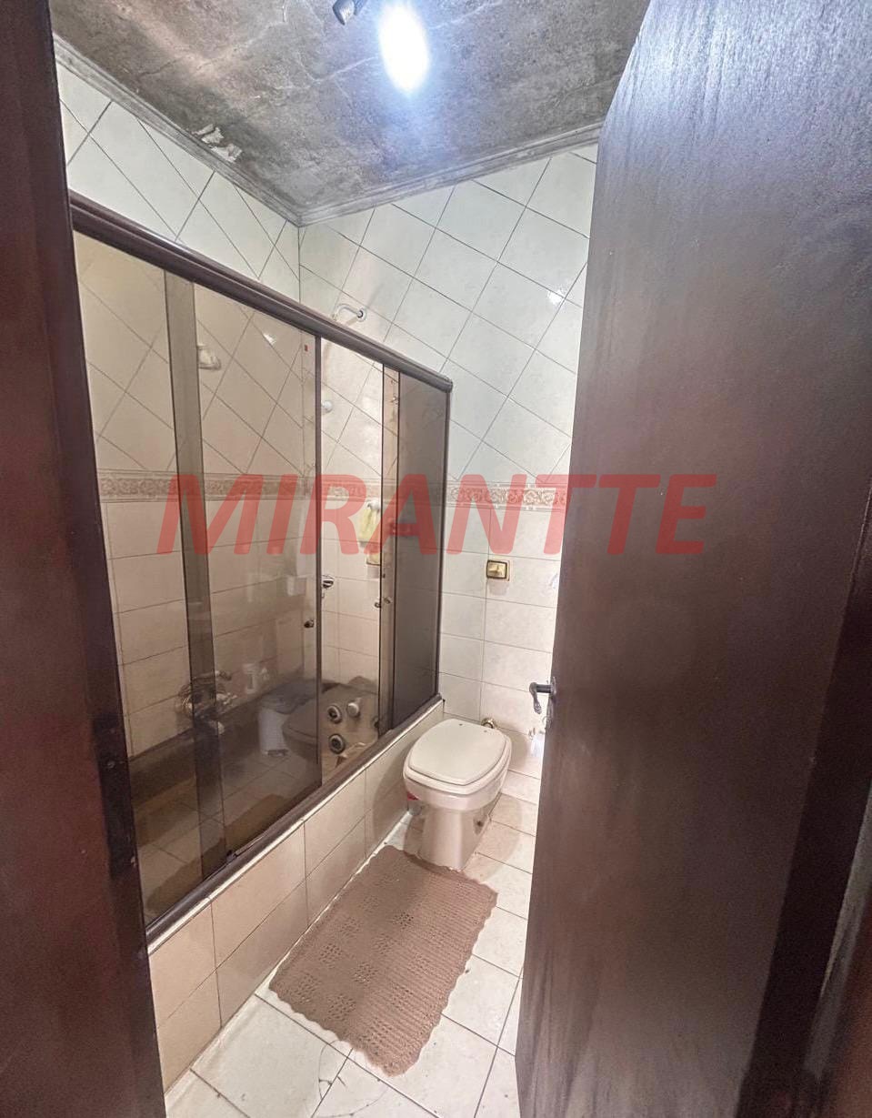 Sobrado de 259m² com 3 quartos em Imirim