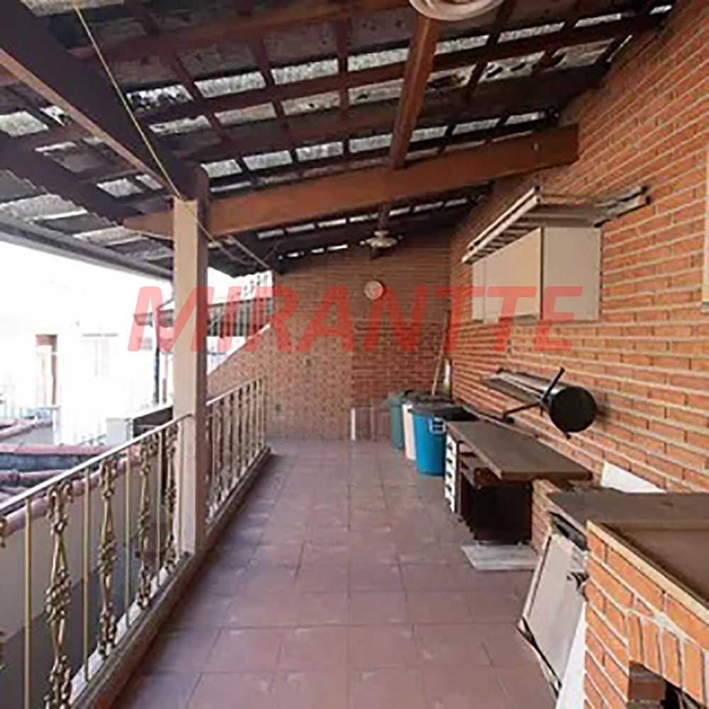 Sobrado de 216m² com 3 quartos em Parada Inglesa