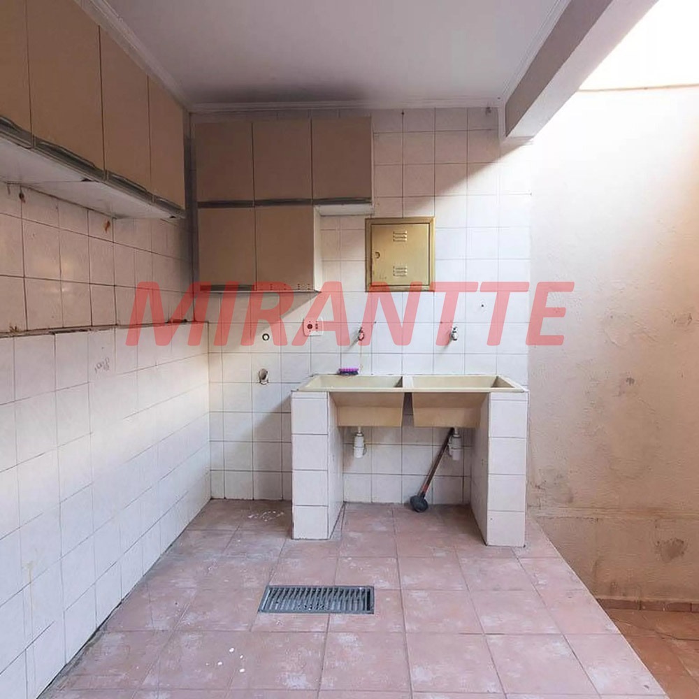 Sobrado de 216m² com 3 quartos em Parada Inglesa