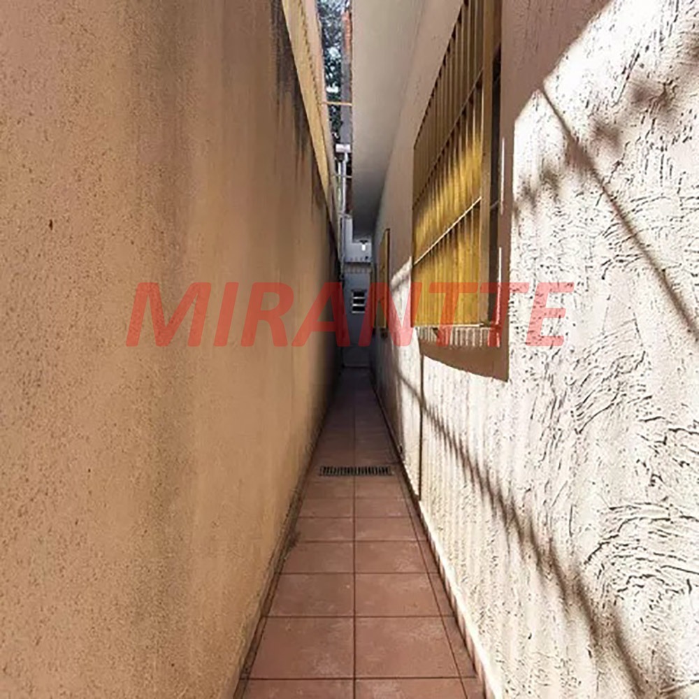 Sobrado de 216m² com 3 quartos em Parada Inglesa