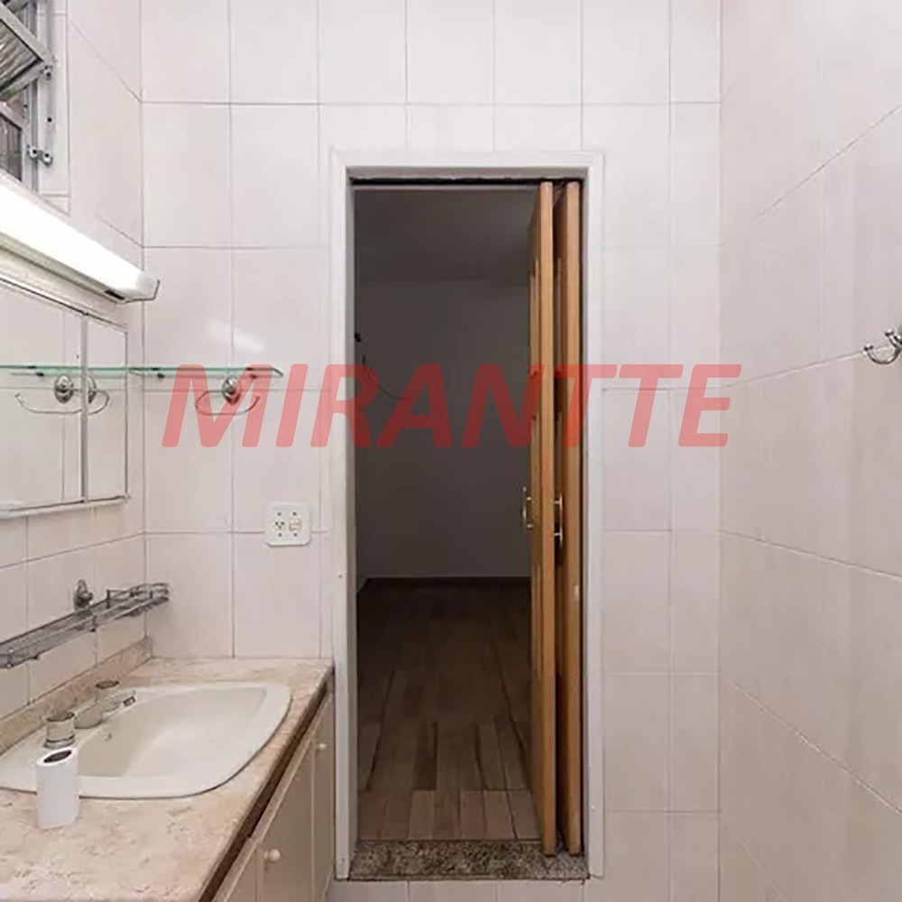 Sobrado de 216m² com 3 quartos em Parada Inglesa
