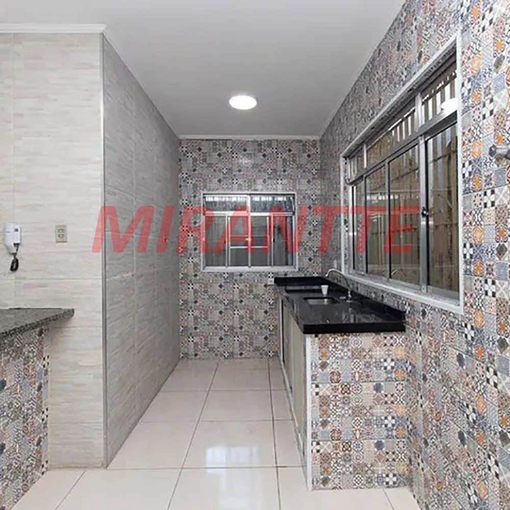 Sobrado de 216m² com 3 quartos em Parada Inglesa