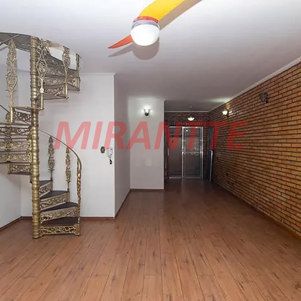Sobrado de 216m² com 3 quartos em Parada Inglesa