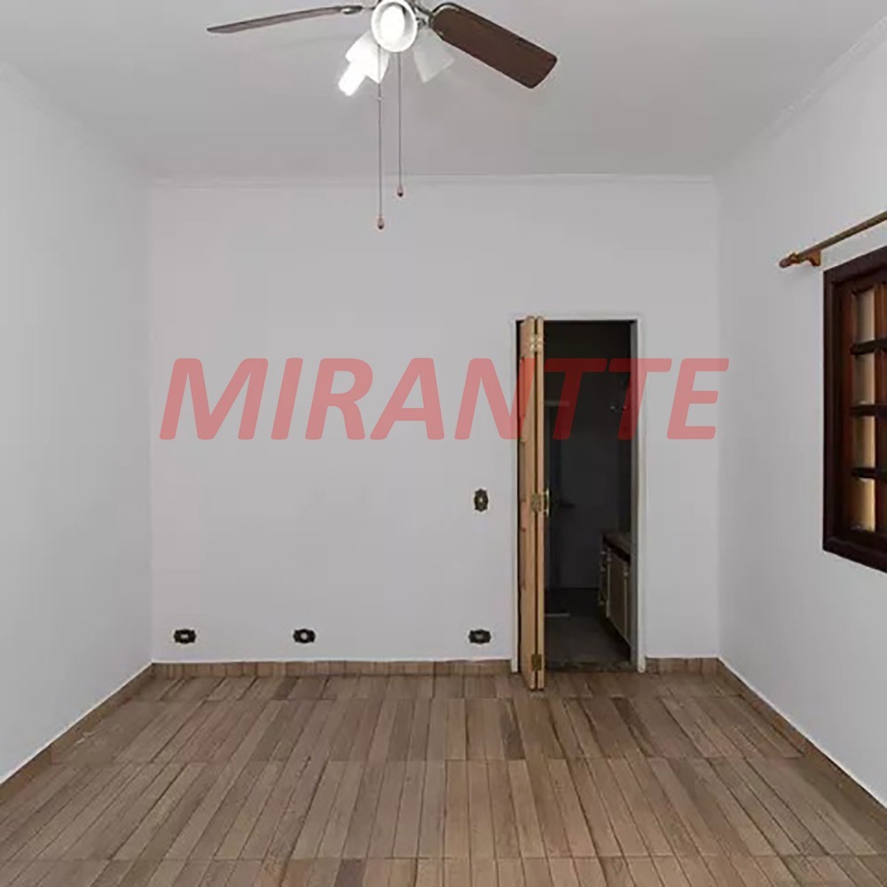 Sobrado de 216m² com 3 quartos em Parada Inglesa