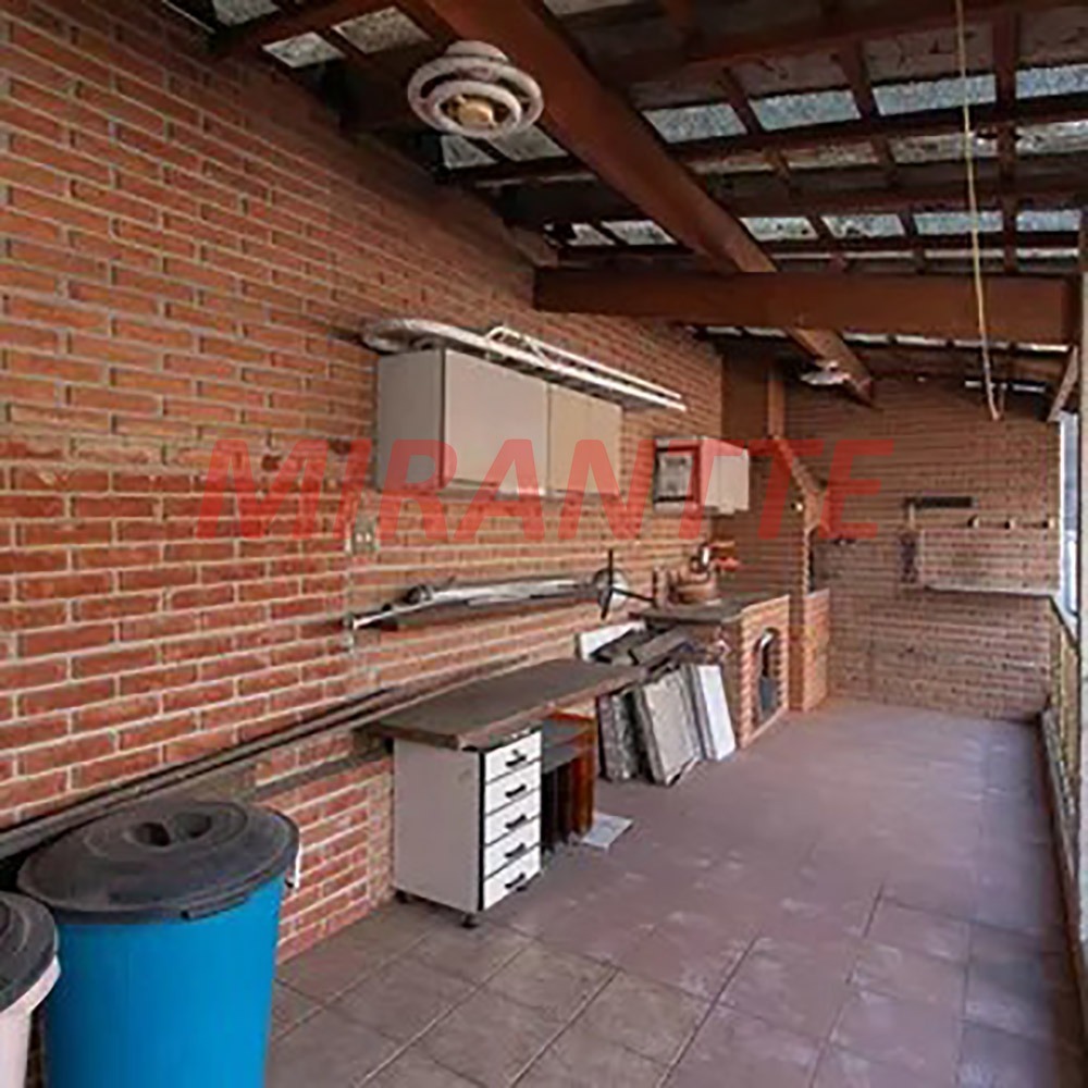 Sobrado de 216m² com 3 quartos em Parada Inglesa