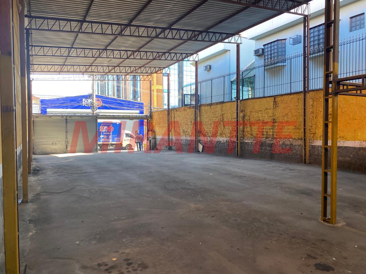 Galpao de 290m² em Santana