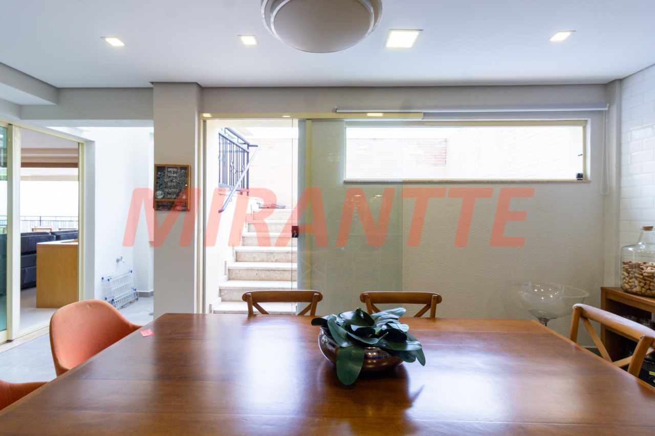 Cobertura de 280m² com 4 quartos em Santana