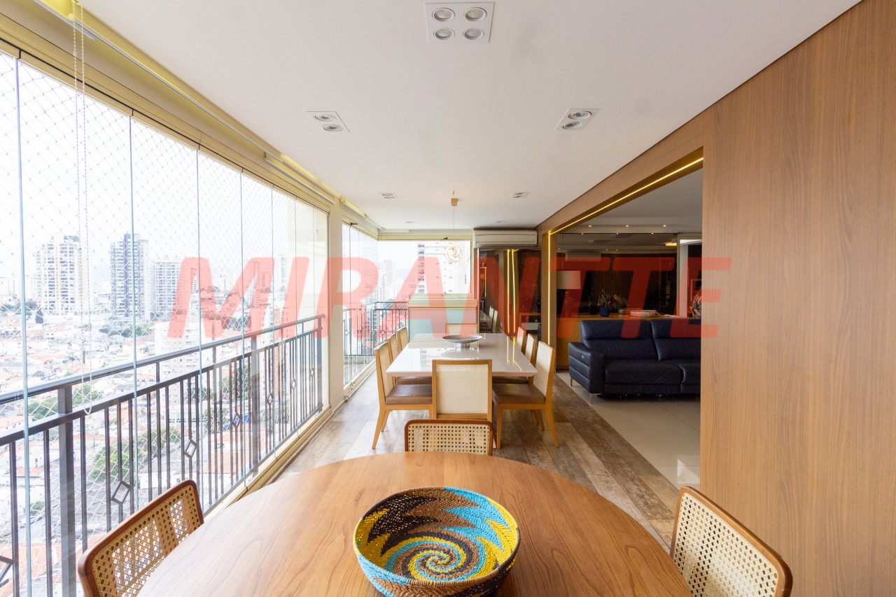 Cobertura de 280m² com 4 quartos em Santana