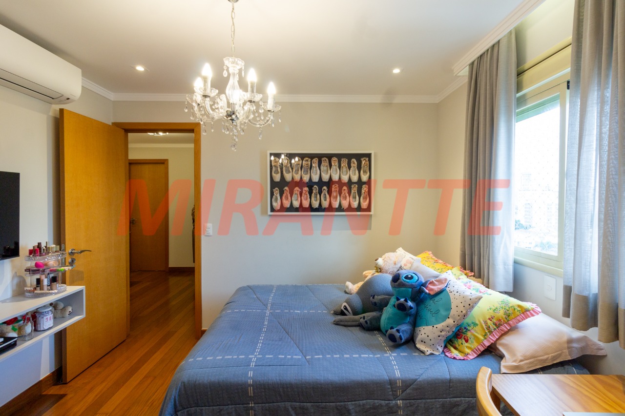 Cobertura de 280m² com 4 quartos em Santana