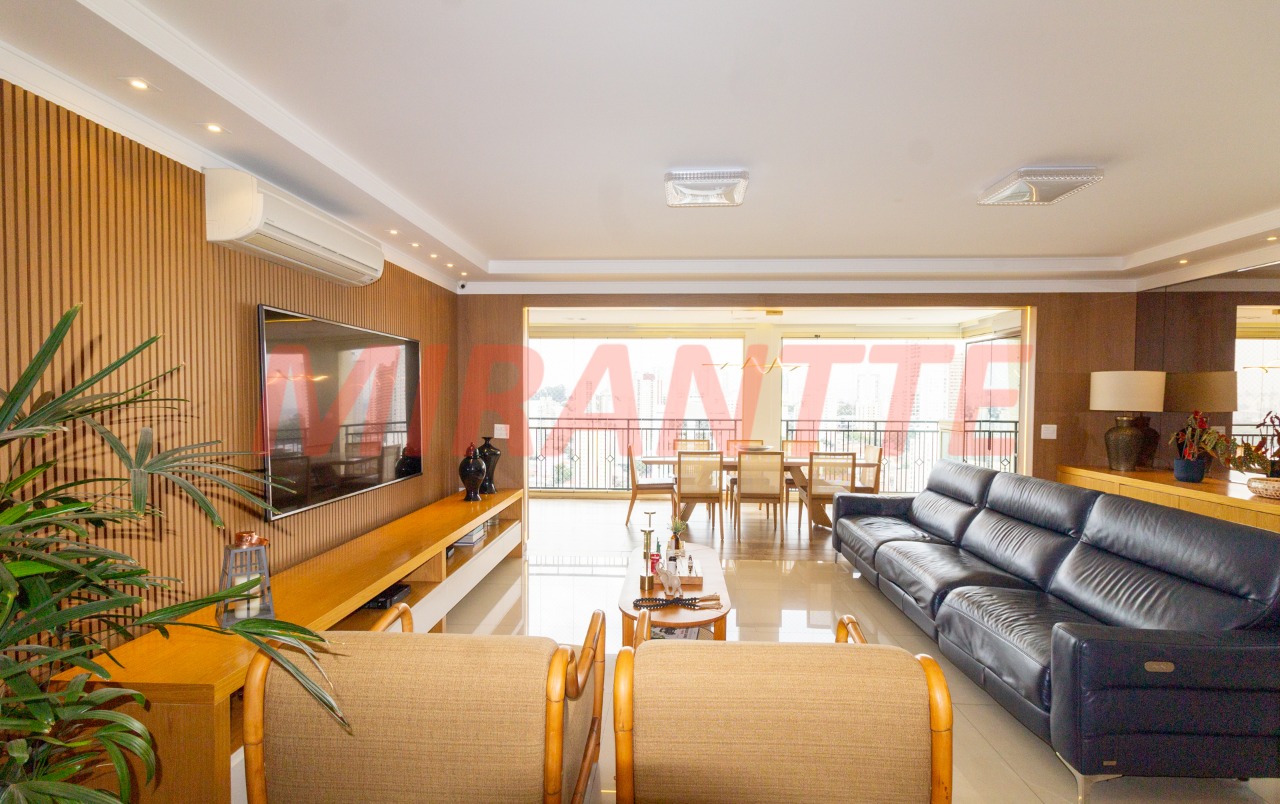 Cobertura de 280m² com 4 quartos em Santana