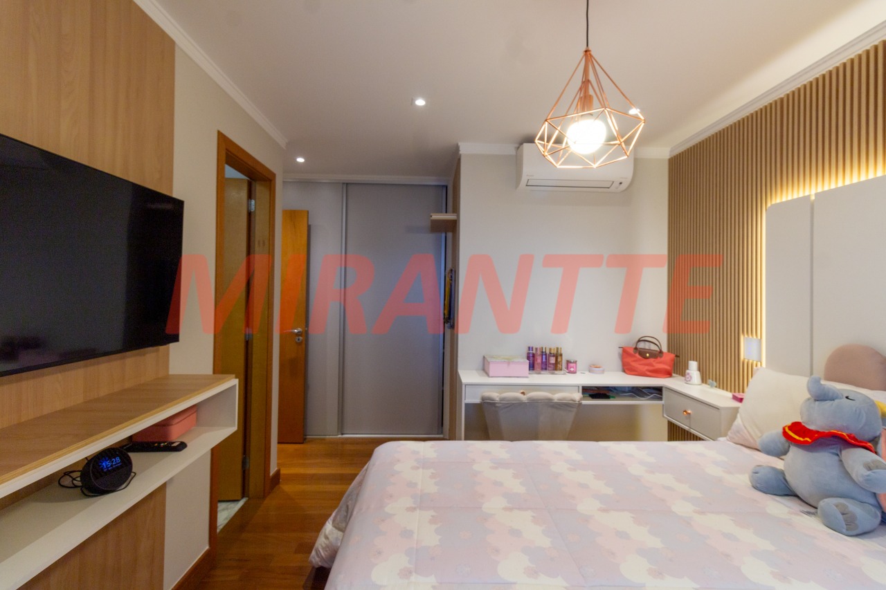 Cobertura de 280m² com 4 quartos em Santana