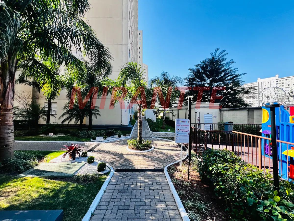 Apartamento de 44m² com 2 quartos em Jardim Iris
