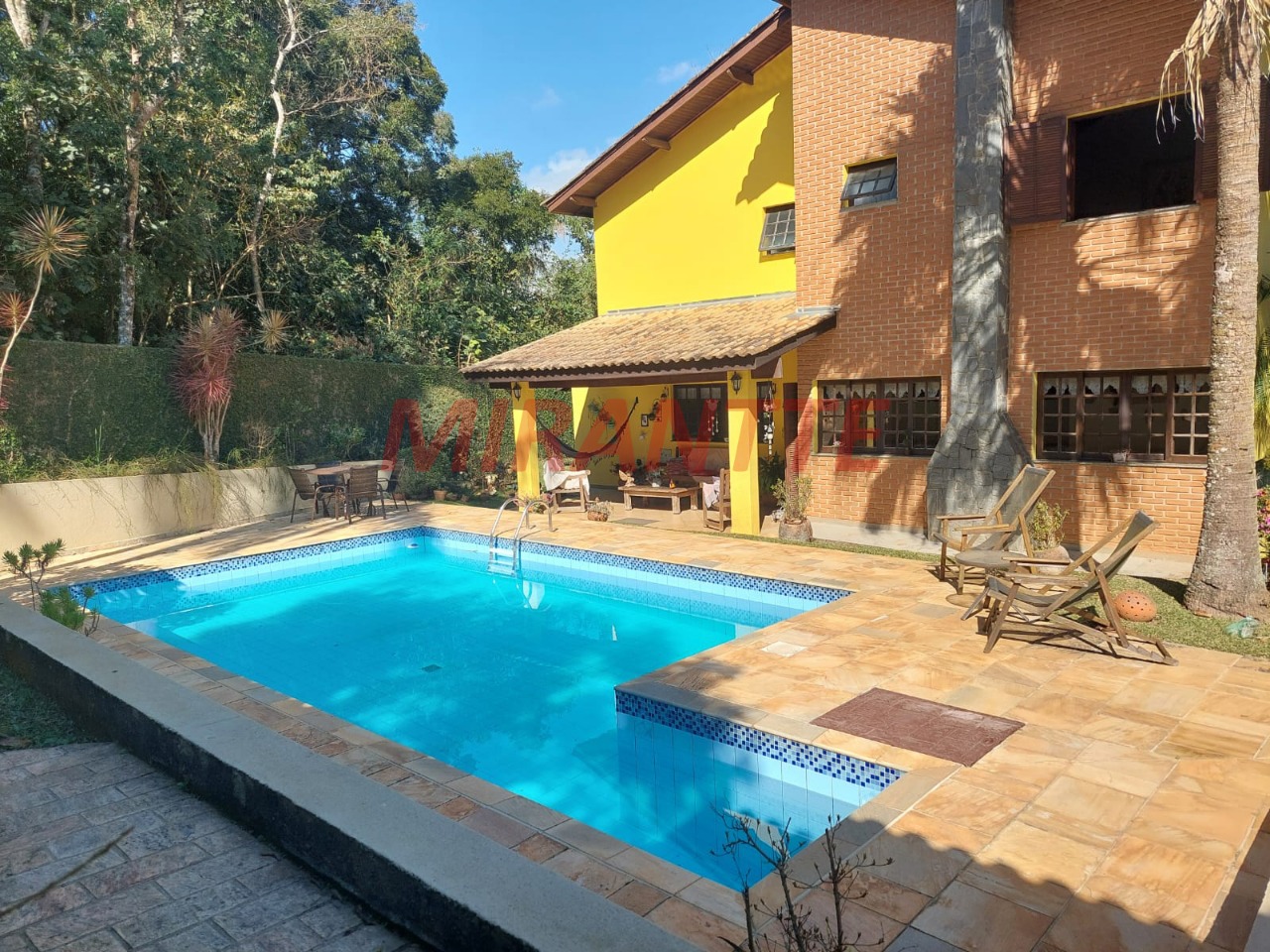 Cond. fechado de 272.51m² com 3 quartos em Campos Cantareira