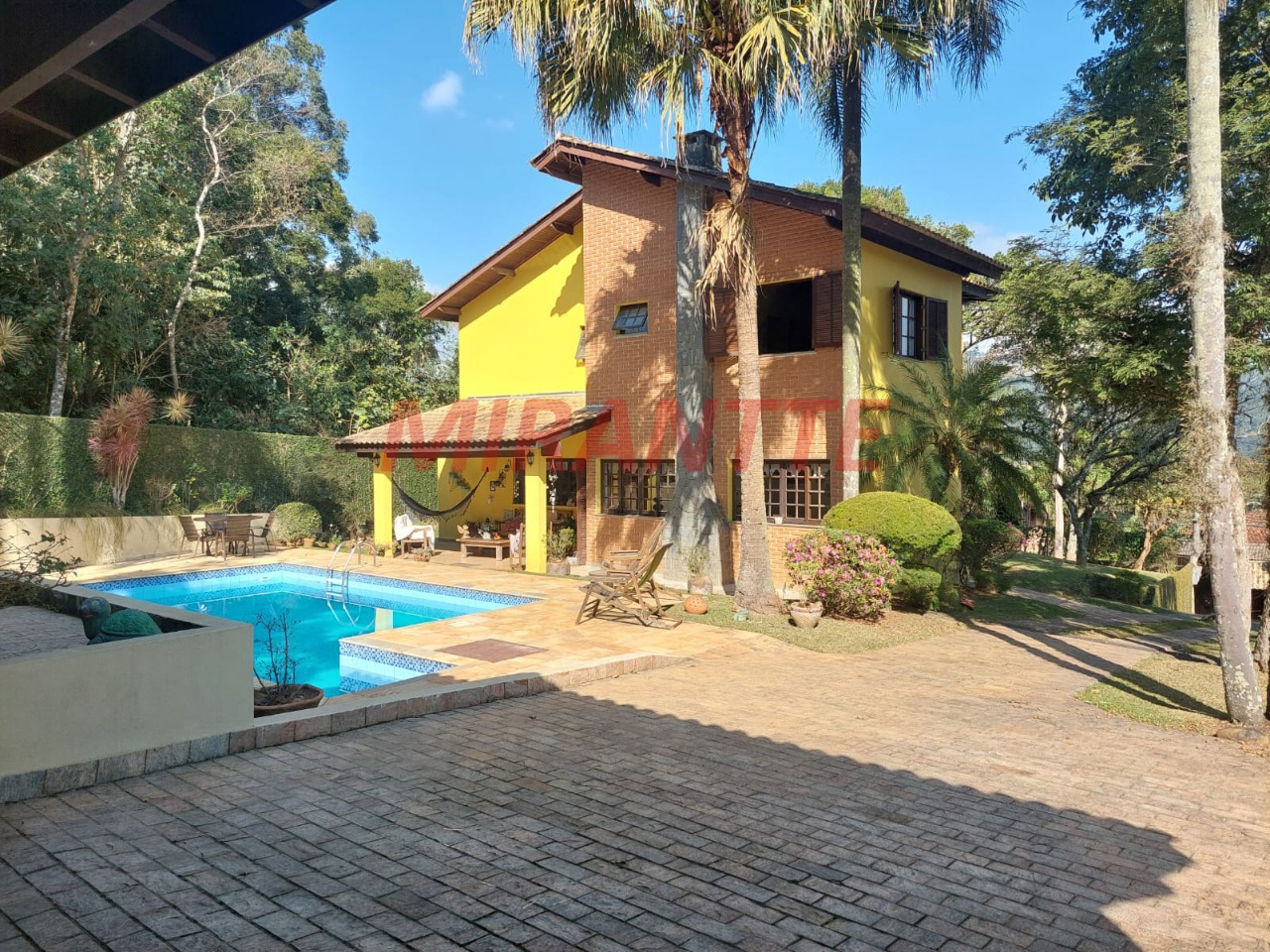 Cond. fechado de 272.51m² com 3 quartos em Campos Cantareira