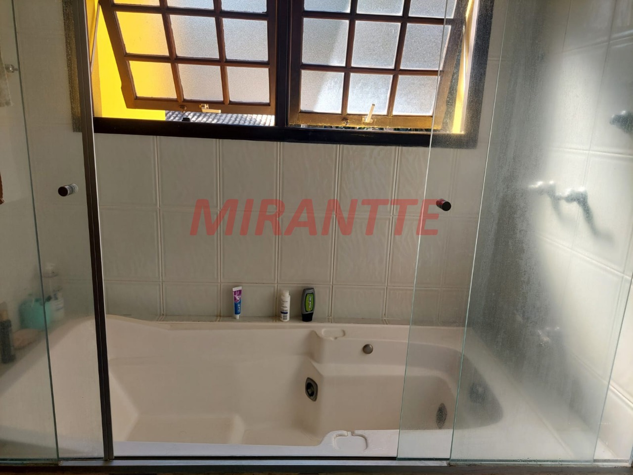 Cond. fechado de 272.51m² com 3 quartos em Campos Cantareira