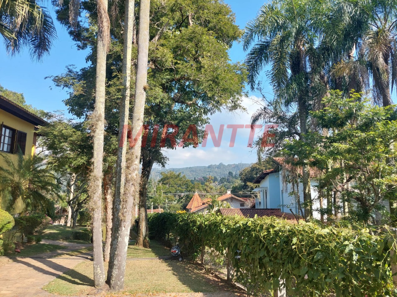 Cond. fechado de 272.51m² com 3 quartos em Campos Cantareira