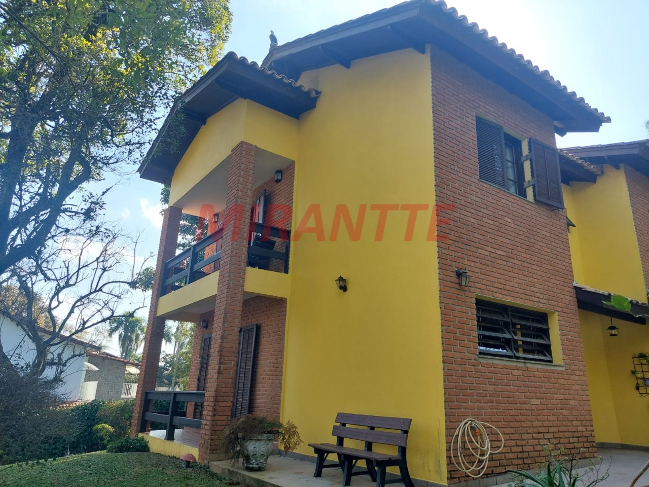 Cond. fechado de 272.51m² com 3 quartos em Campos Cantareira
