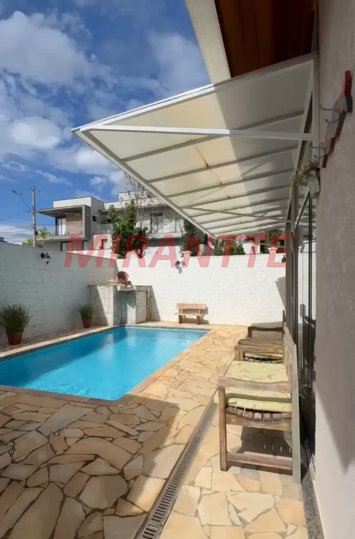Cond. fechado de 180m² com 3 quartos em Condomínio Atibaia Park I
