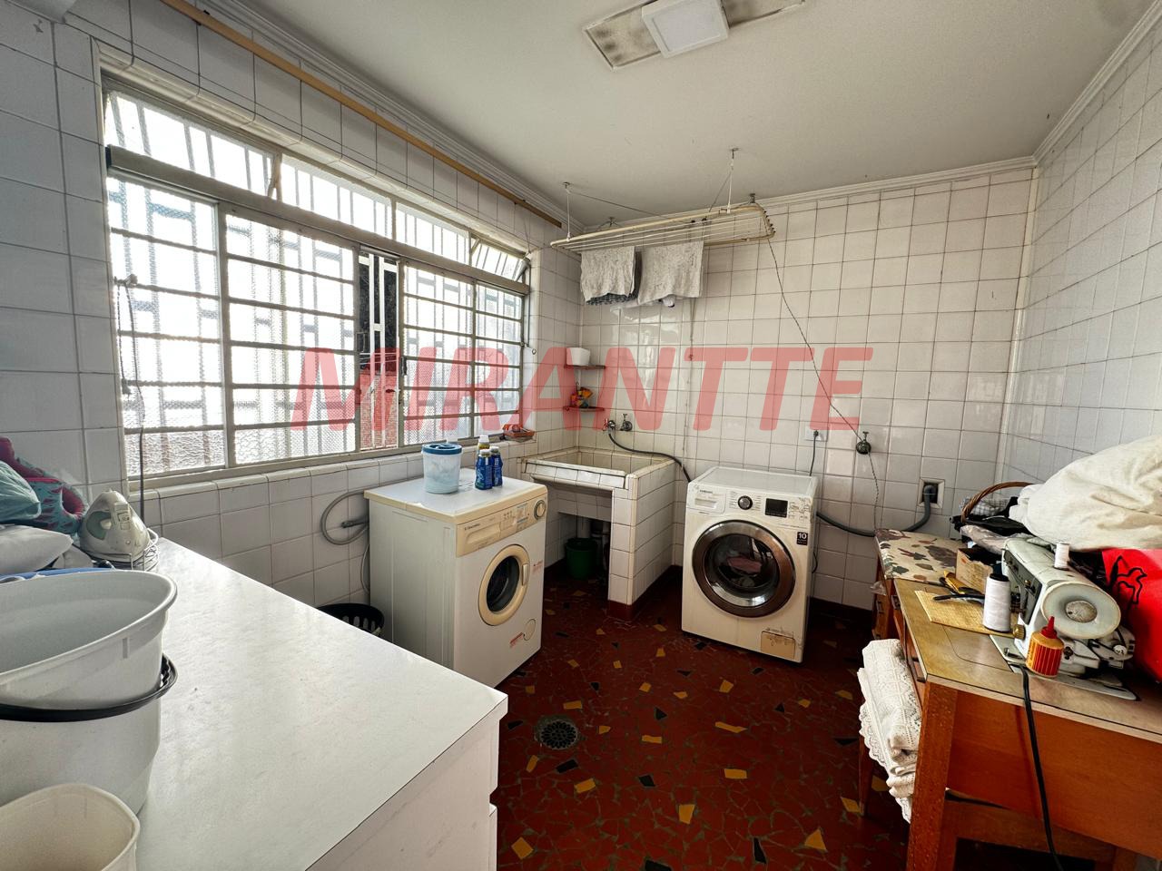 Casa terrea de 220m² com 4 quartos em Vila Paiva