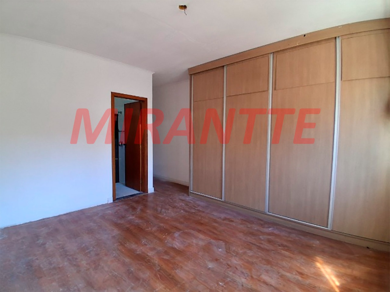 Sobrado de 274m² com 4 quartos em Vila Guilherme