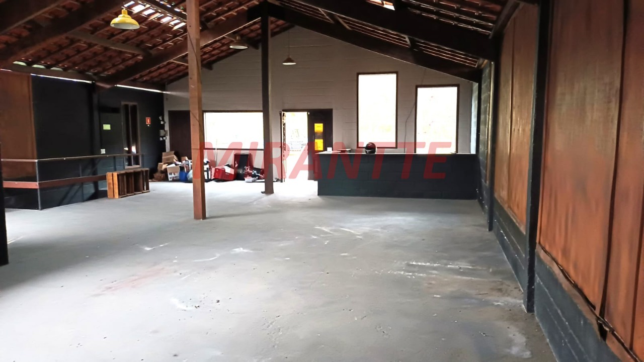 Comercial de 385m² em Samambaia