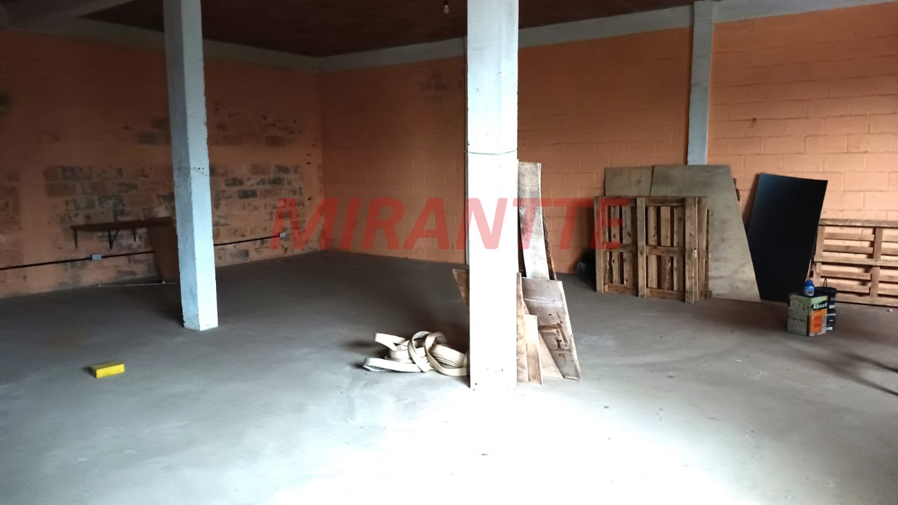 Comercial de 385m² em Samambaia