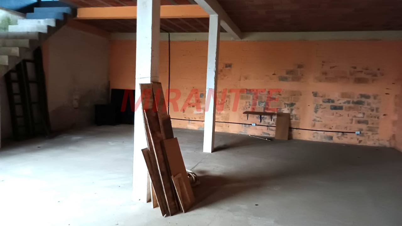 Comercial de 385m² em Samambaia