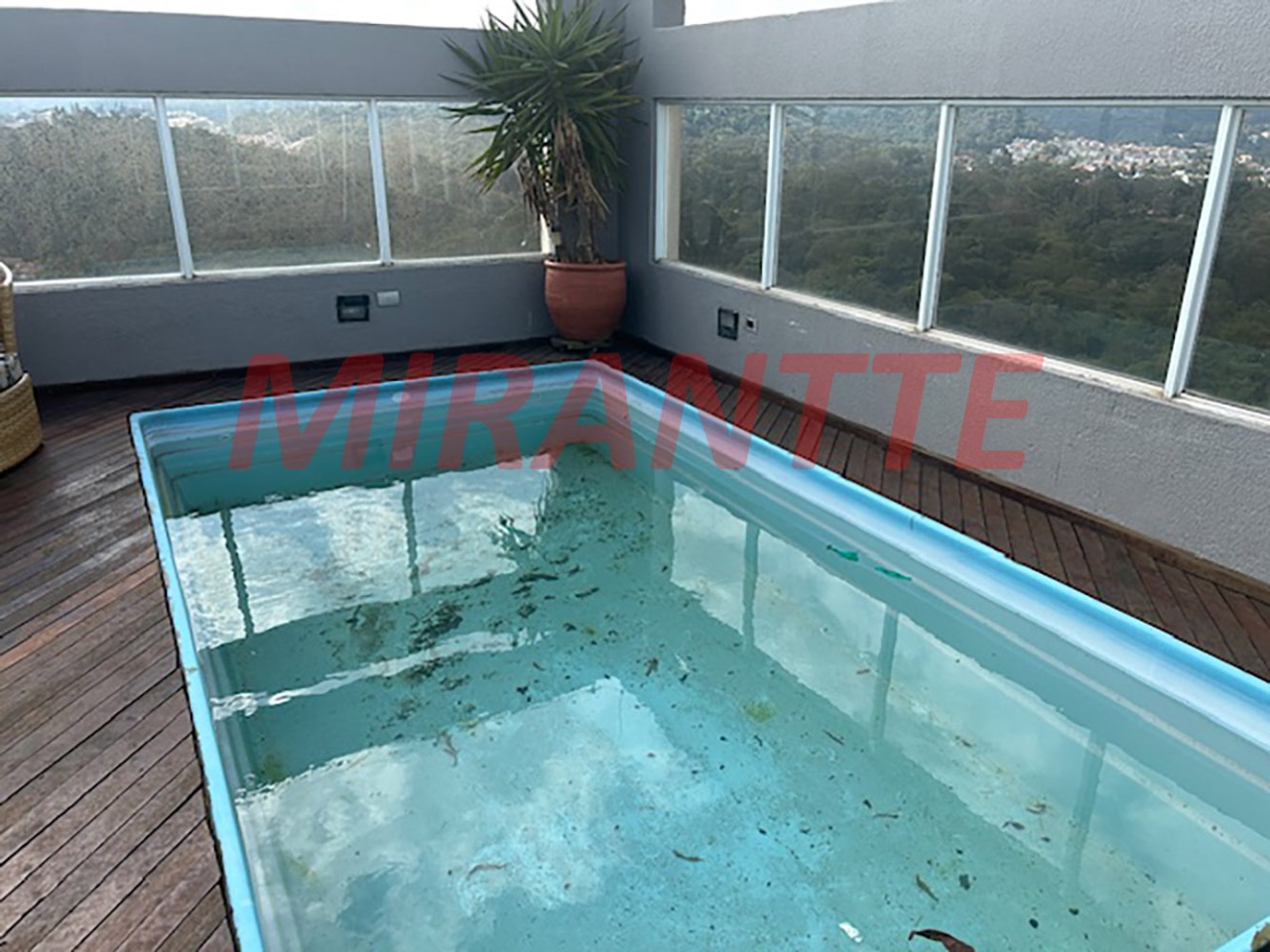 Cobertura de 130m² com 3 quartos em Horto Florestal