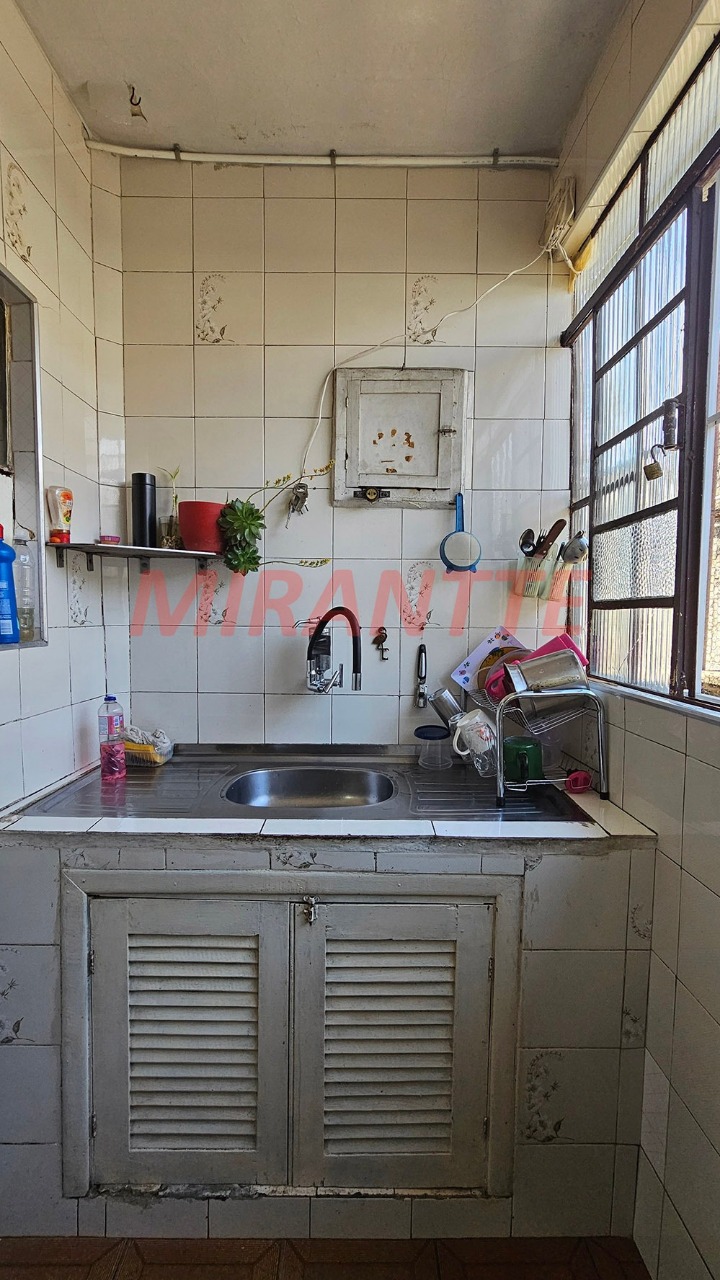 Sobrado de 200m² com 6 quartos em Parque Peruche