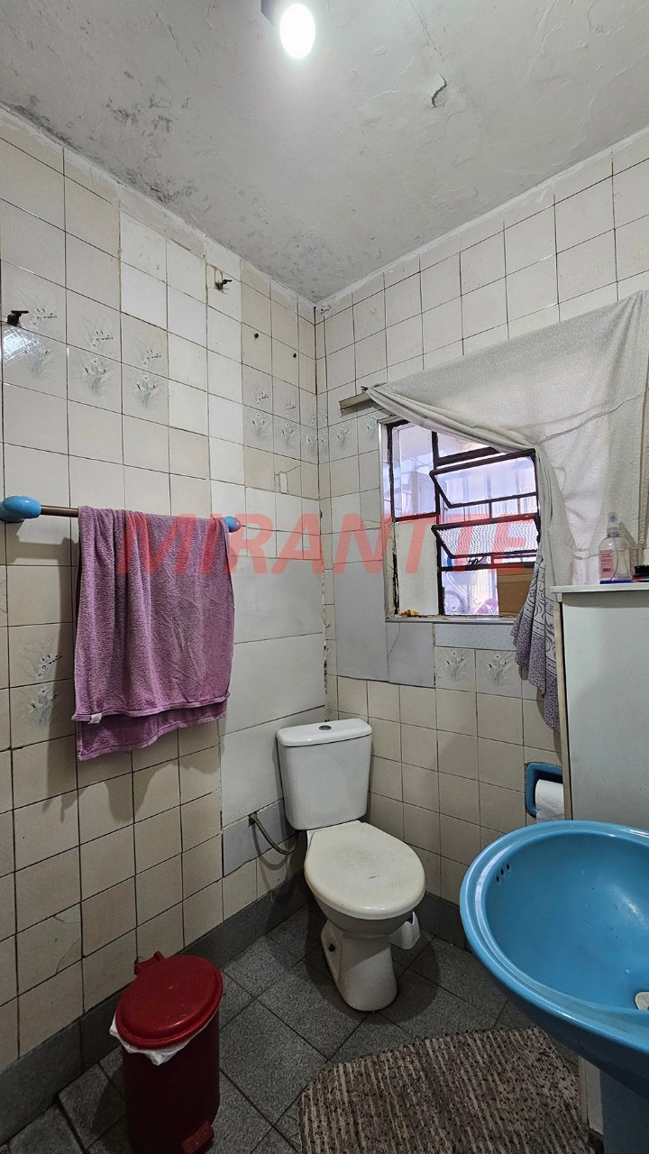 Sobrado de 200m² com 6 quartos em Parque Peruche