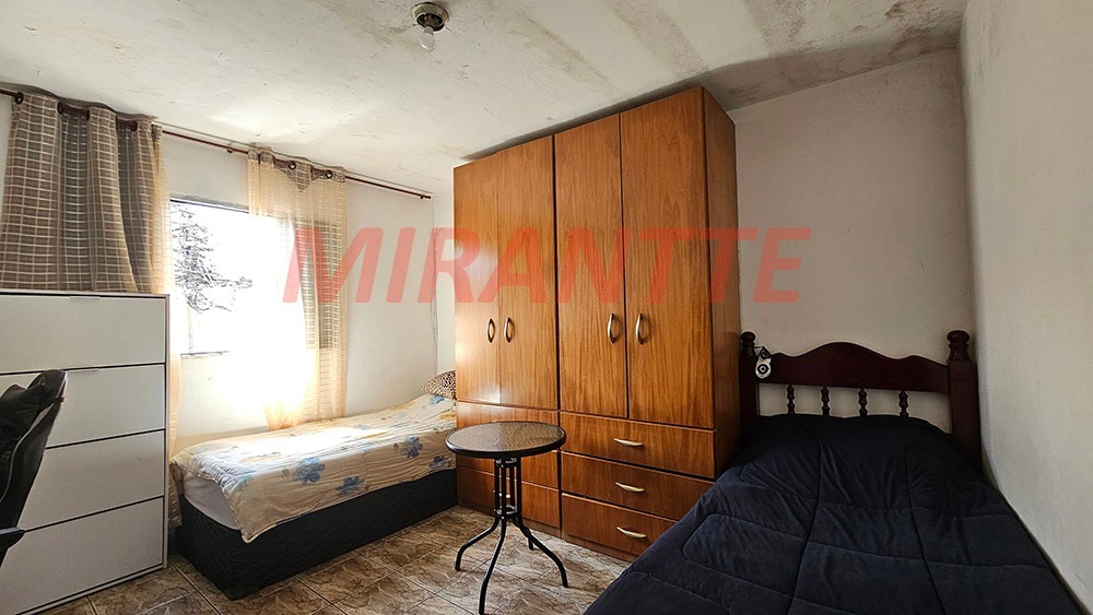 Sobrado de 200m² com 6 quartos em Parque Peruche