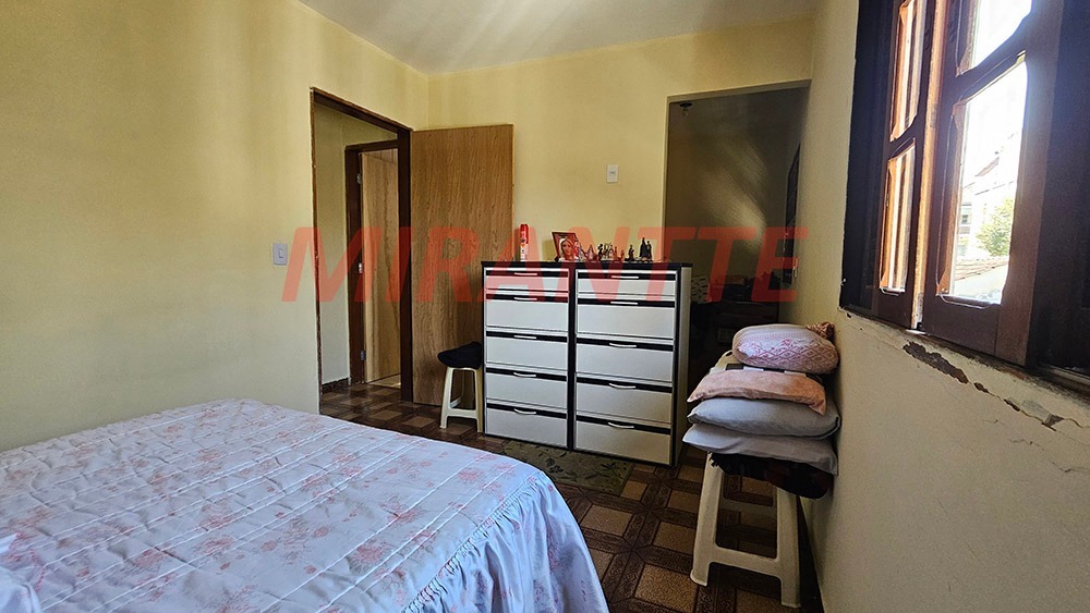 Sobrado de 200m² com 6 quartos em Parque Peruche