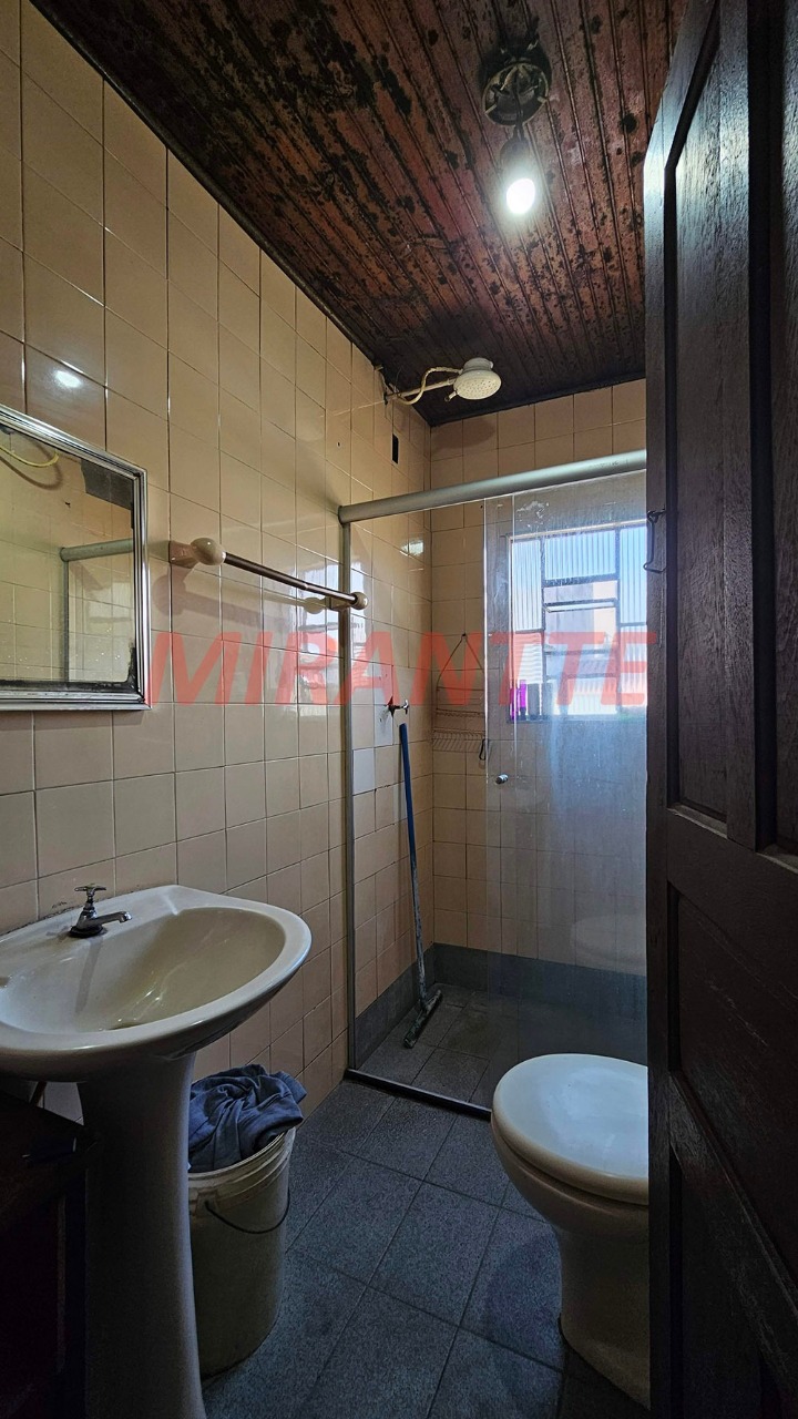 Sobrado de 200m² com 6 quartos em Parque Peruche