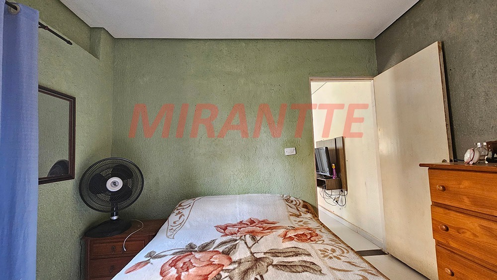 Sobrado de 200m² com 6 quartos em Parque Peruche