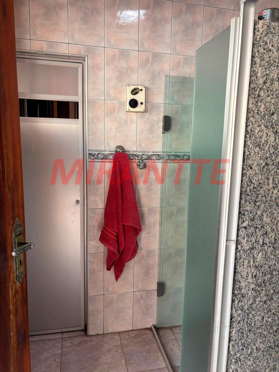 Sobrado de 200m² com 3 quartos em Vila Santa Terezinha (Zona Norte)