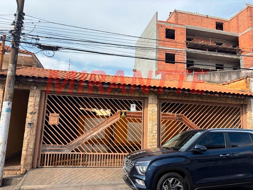 Sobrado de 200m² com 3 quartos em Vila Santa Terezinha (Zona Norte)