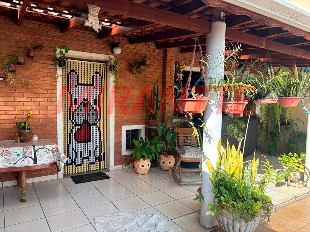 Sobrado de 200m² com 3 quartos em Vila Santa Terezinha (Zona Norte)