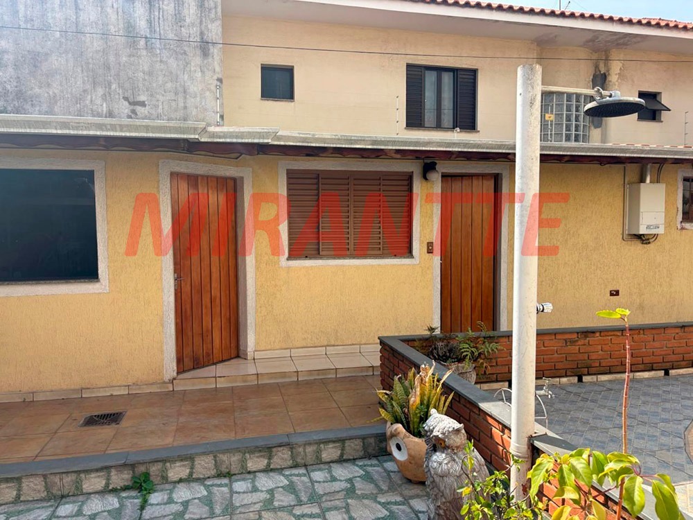 Sobrado de 200m² com 3 quartos em Vila Santa Terezinha (Zona Norte)