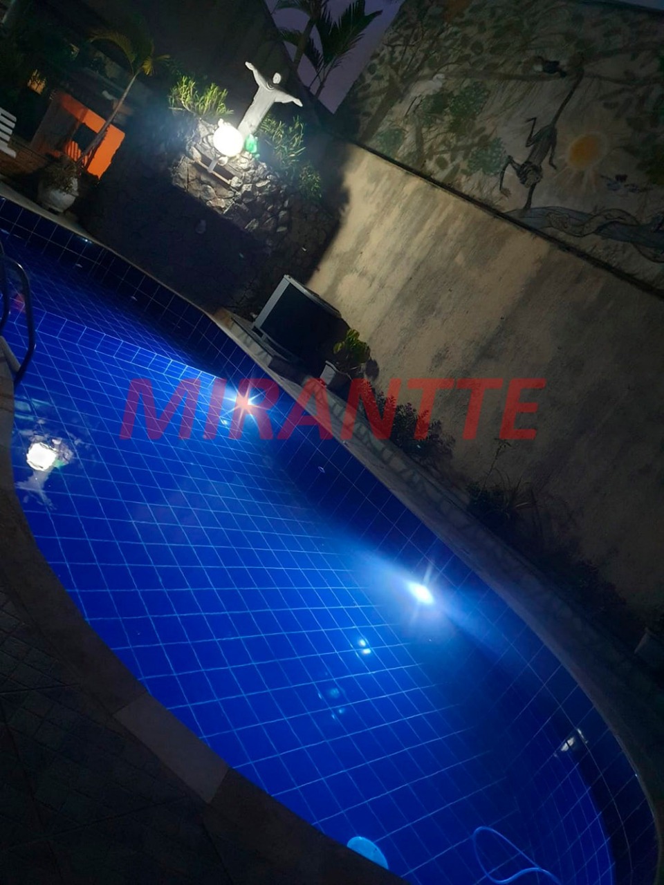 Sobrado de 200m² com 3 quartos em Vila Santa Terezinha (Zona Norte)